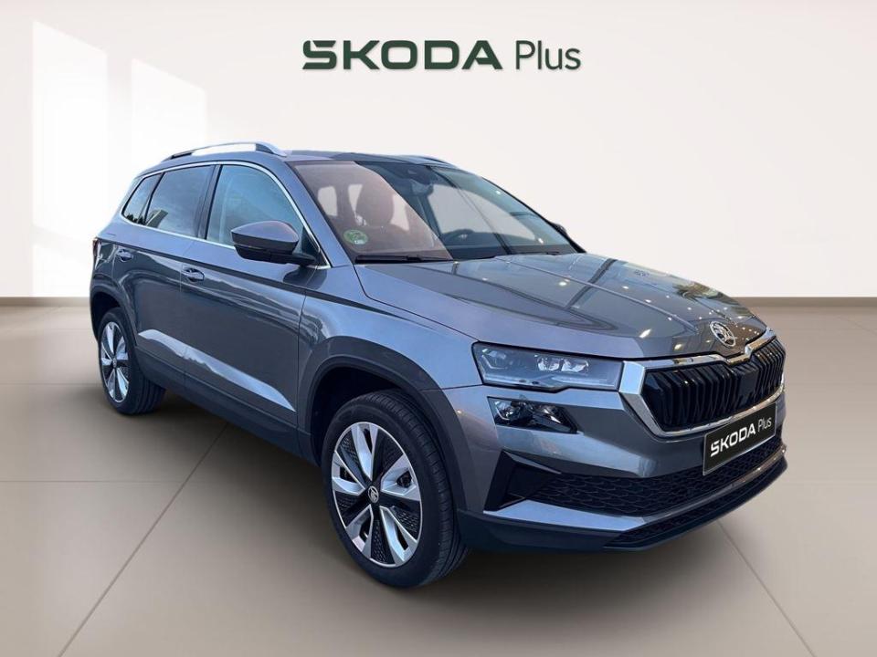 SKODA Karoq (1.5 TSI ACT Design DSG 110 kW (150 CV)) en Cádiz