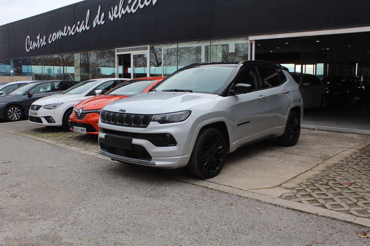 JEEP Compass (4Xe 1.3 PHEV 177kW (240CV) S AT AWD) en Madrid