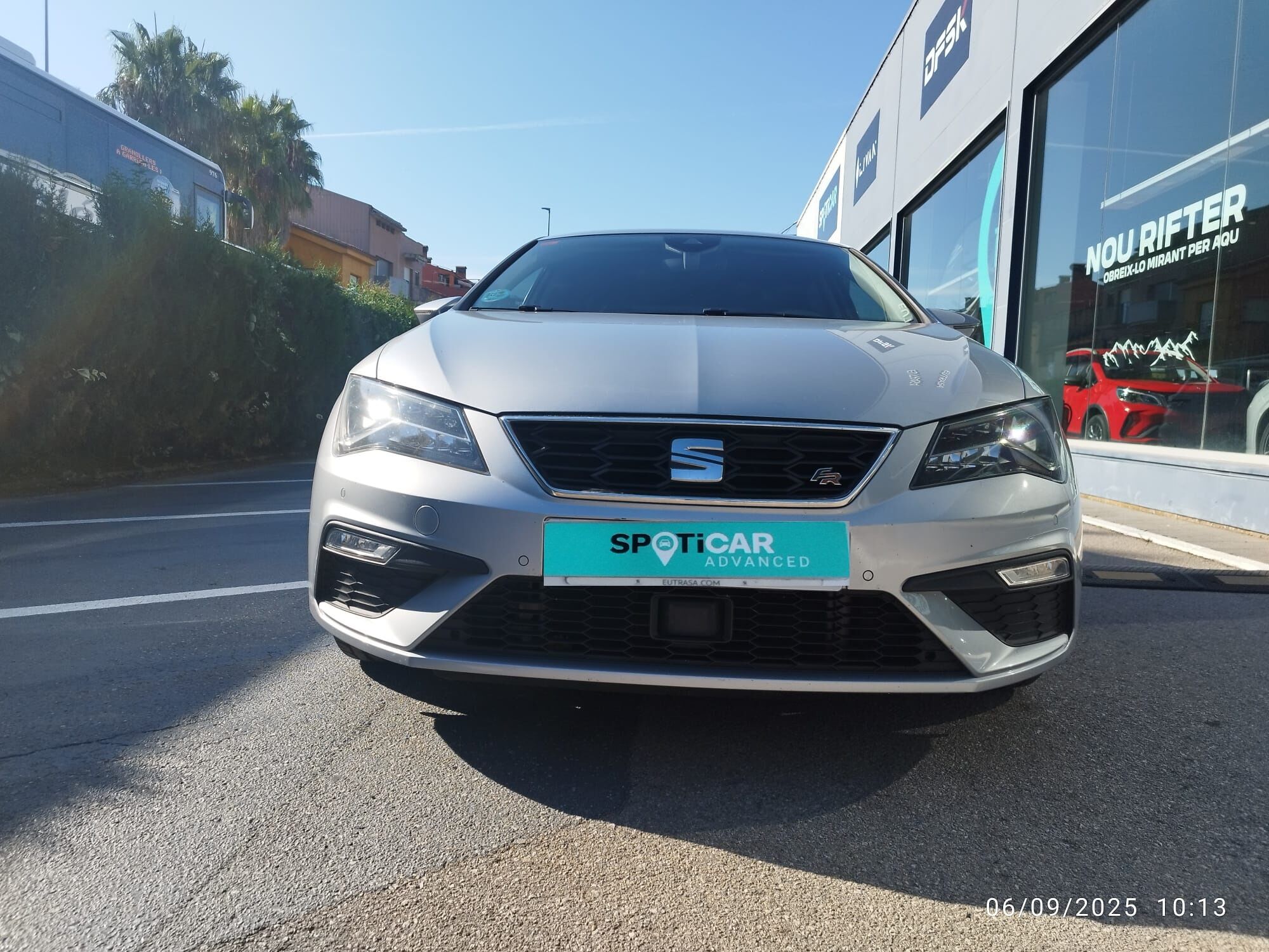 SEAT León (2.0 TDI 110kW (150CV) St&Sp FR Plus) en Barcelona