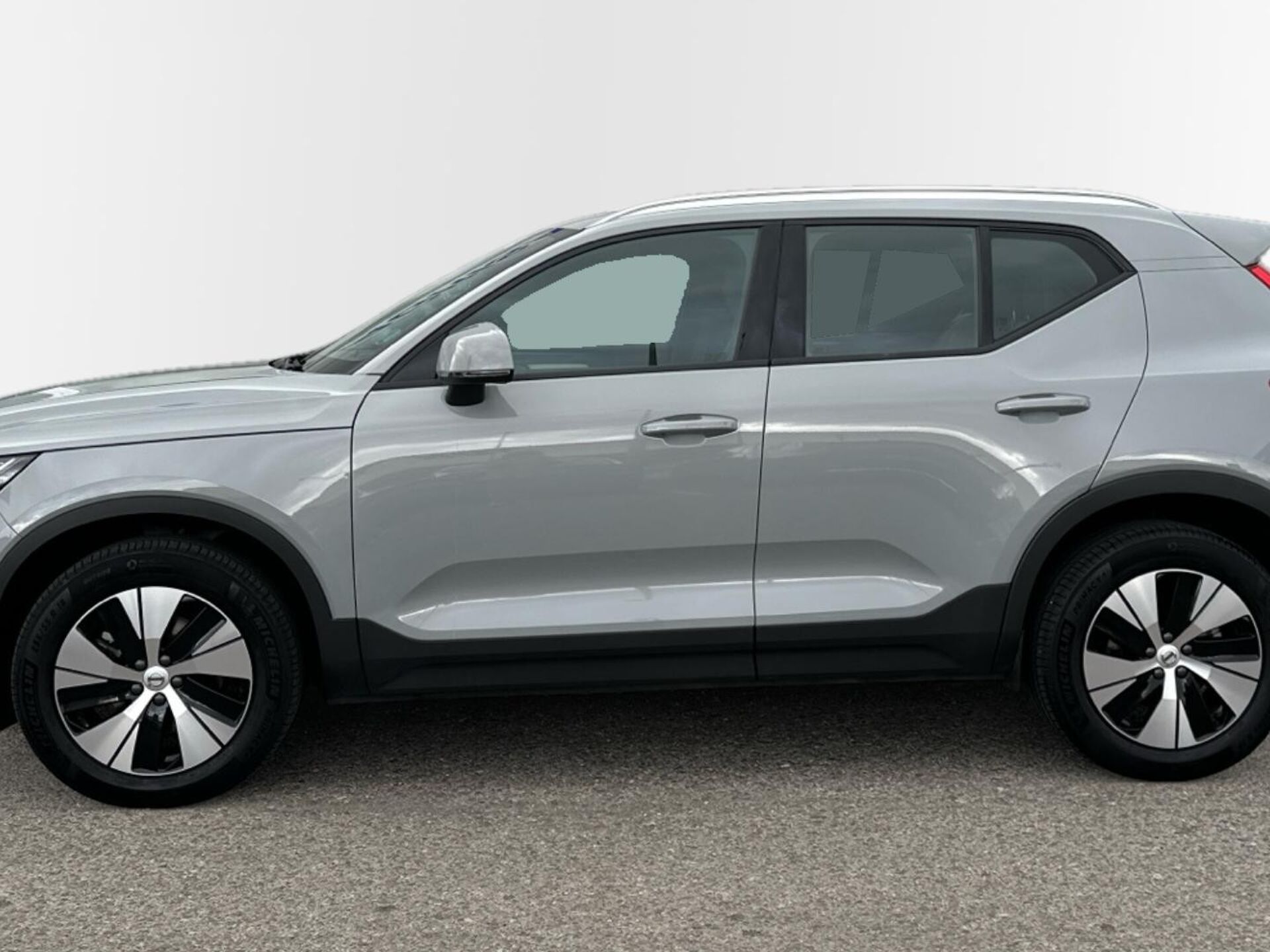Imagen 3 de VOLVO XC40