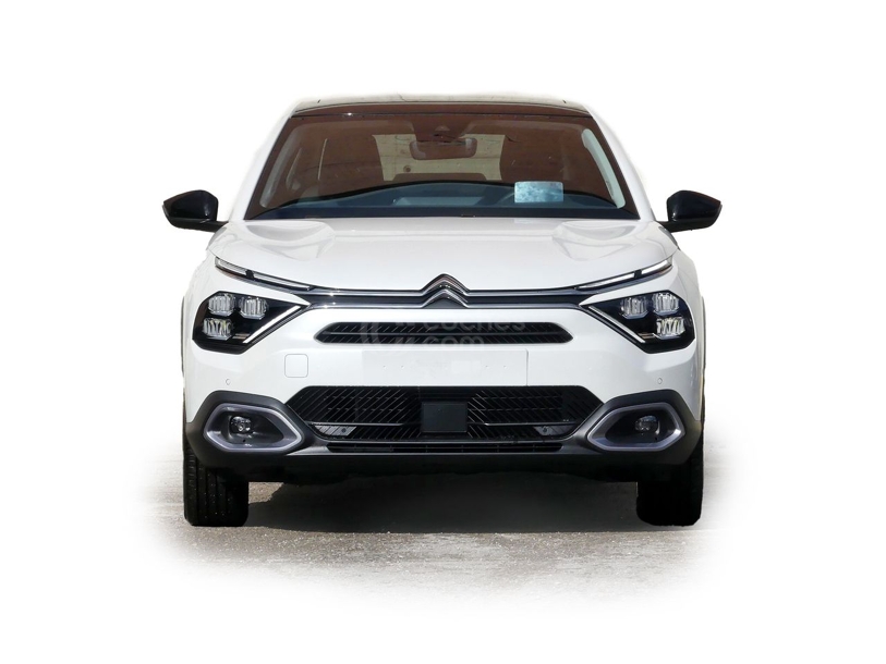 Foto del CITROEN C4 X Eléctrico Shine 115kW