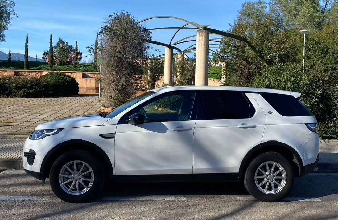 Foto del LAND ROVER Discovery Sport 2.0TD4 Pure 4x4 150