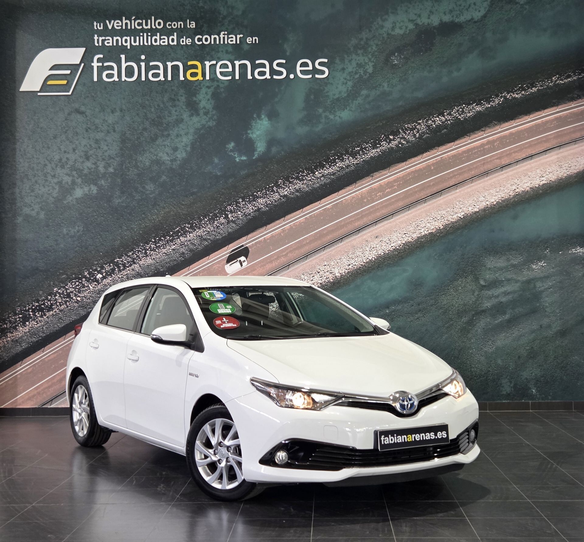 TOYOTA Auris (1.8 140H Hybrid Active (Business Plus)) en Granada