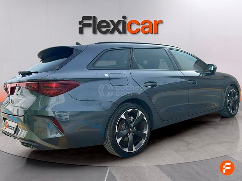 Foto del CUPRA León 1.5 ETSI DSG 110Kw