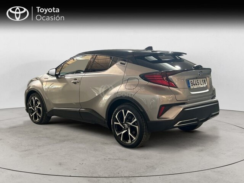 Foto del TOYOTA C-HR 180H Advance