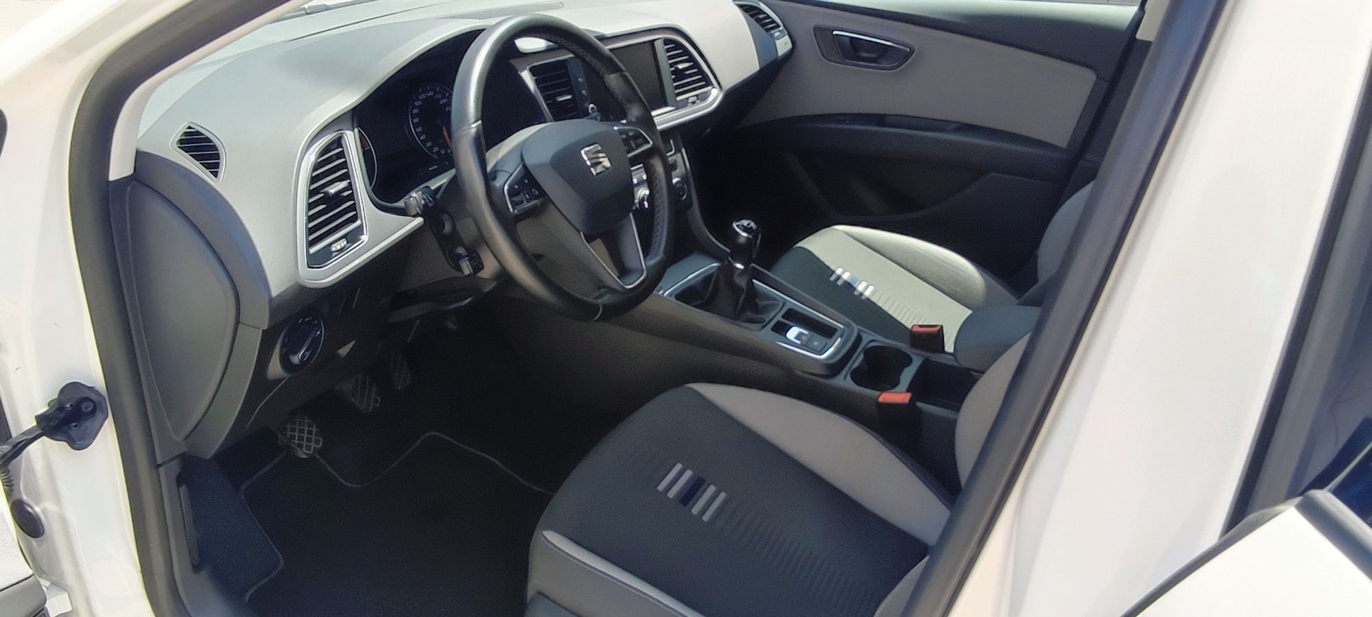 Foto del SEAT León 1.6TDI CR S&S Style 115