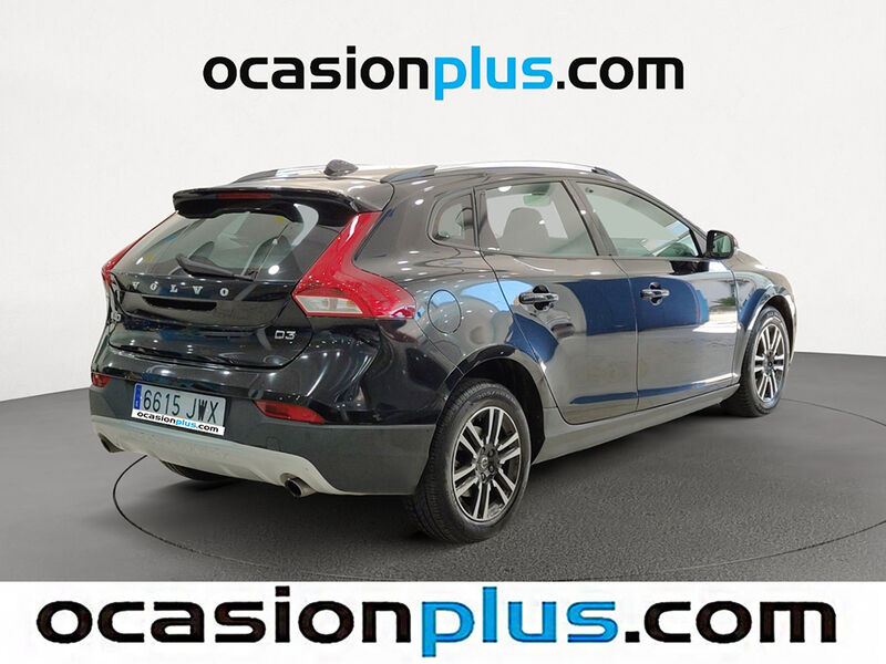 Foto del VOLVO V40 Cross Country D3 Momentum 150