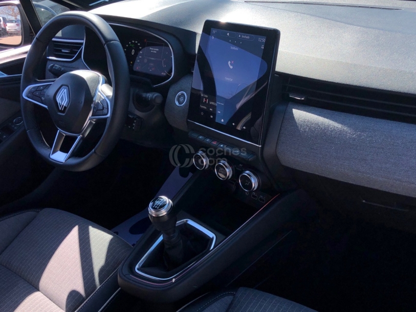 Foto del RENAULT Clio TCe GLP Techno 74kW