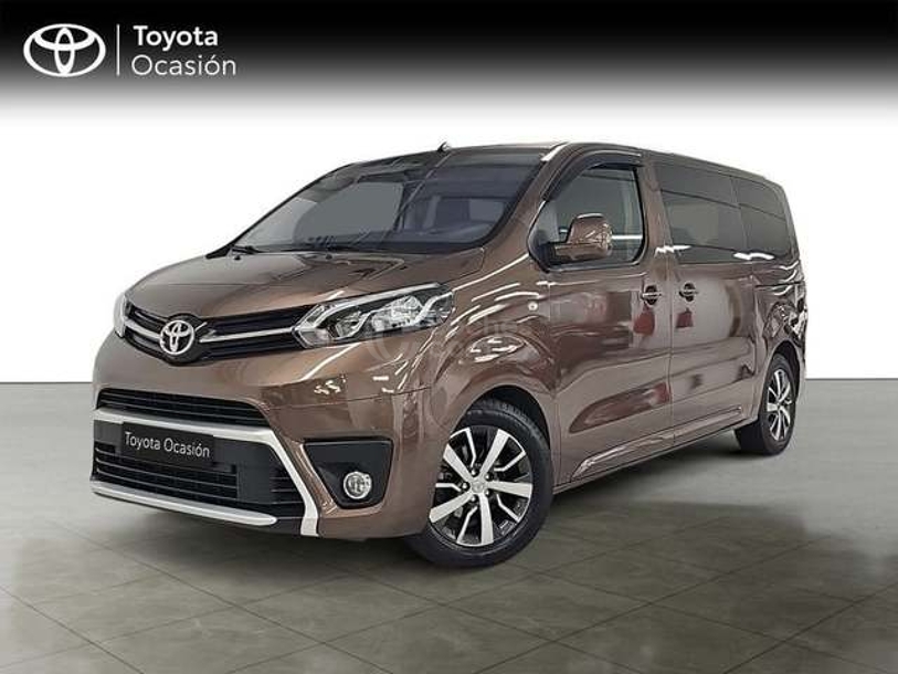 Foto del TOYOTA Proace Verso Family Largo 2.0D 8pl. Advance 150
