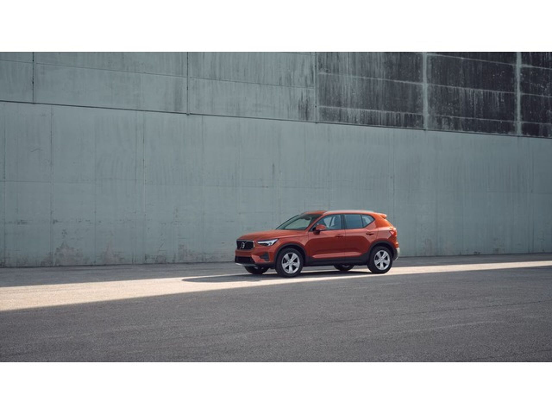 Imagen 2 de VOLVO XC40