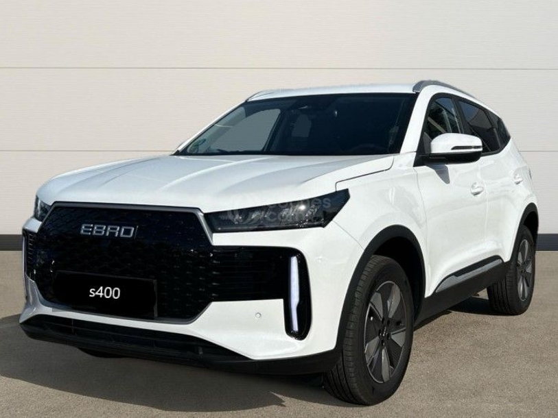 Foto del EBRO s400 1.5 DHE E-CVT Premium FWD