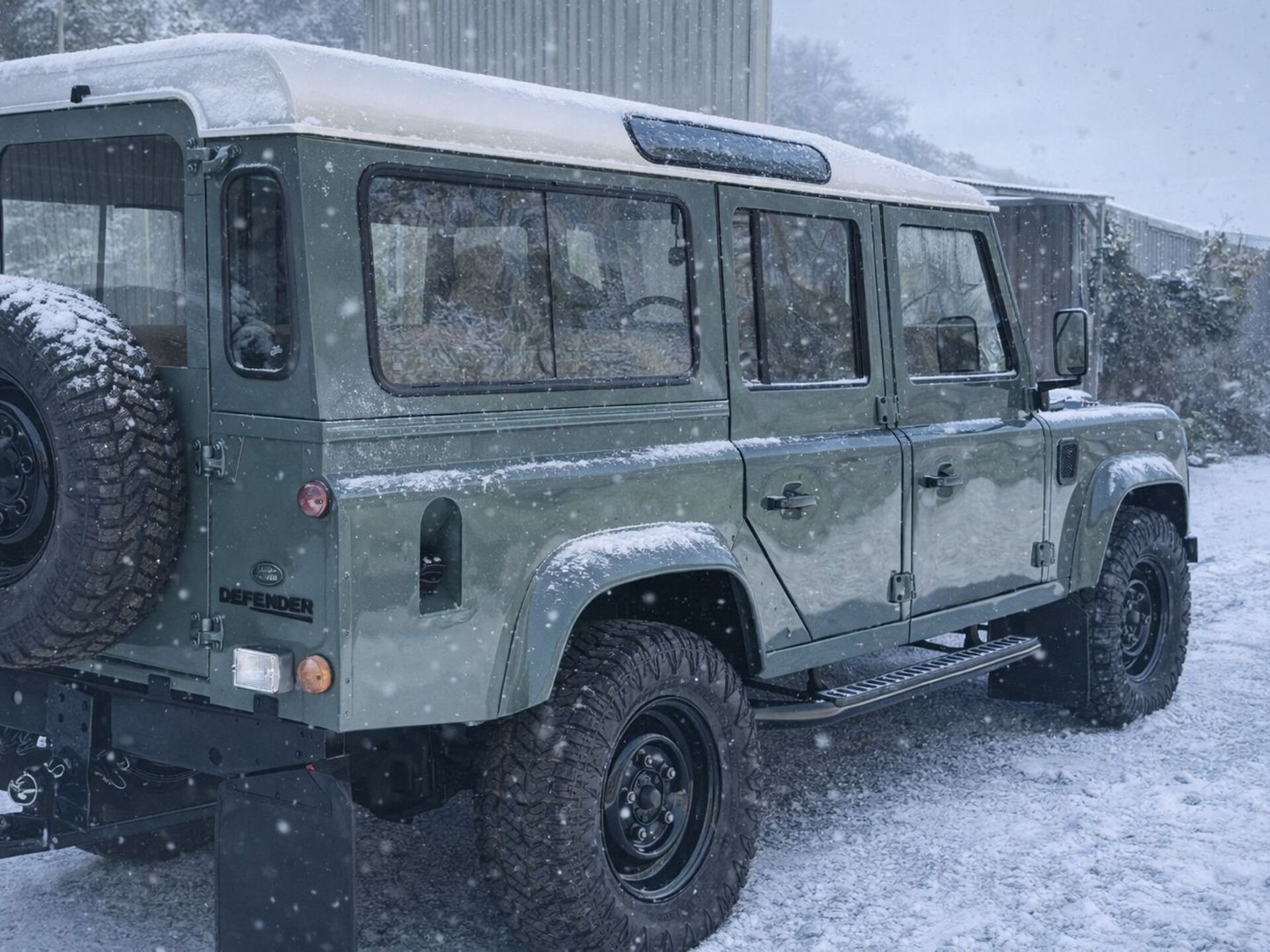 Imagen 3 de LAND ROVER Defender