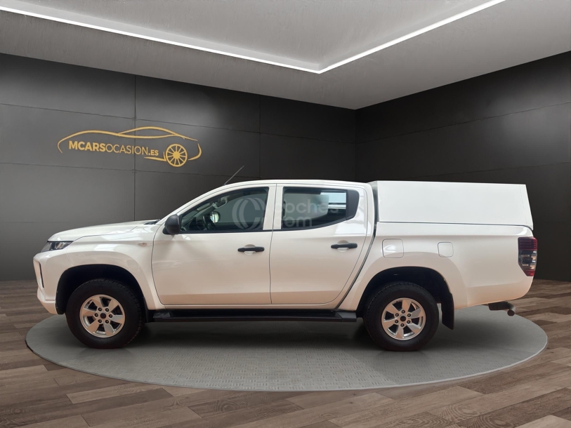 Foto del MITSUBISHI L200 2.2DI-D Doble Cabina 6AT M-PRO