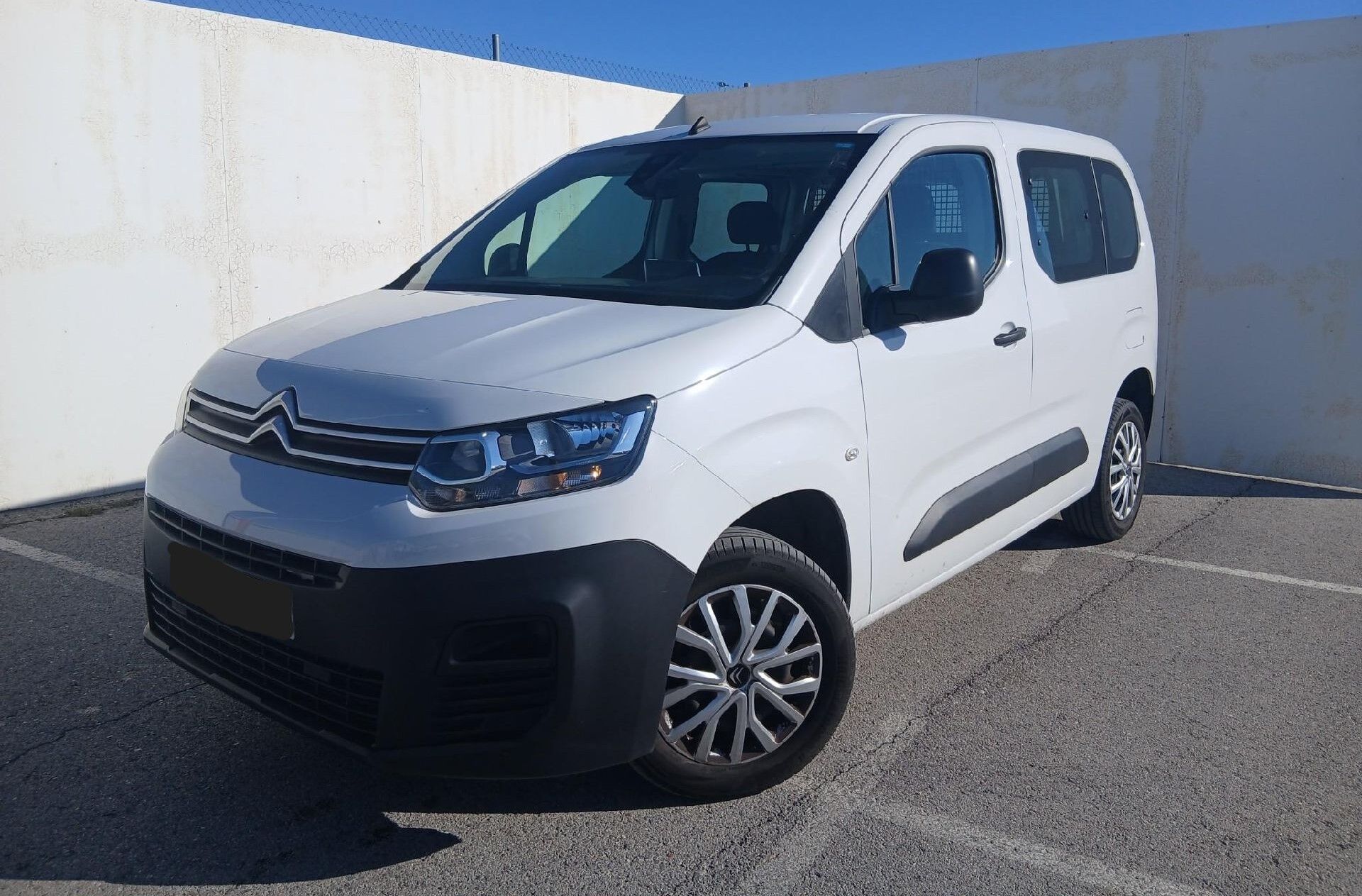 Foto del CITROEN Berlingo Combi BlueHDi S&S Talla M Live Pack Business 100