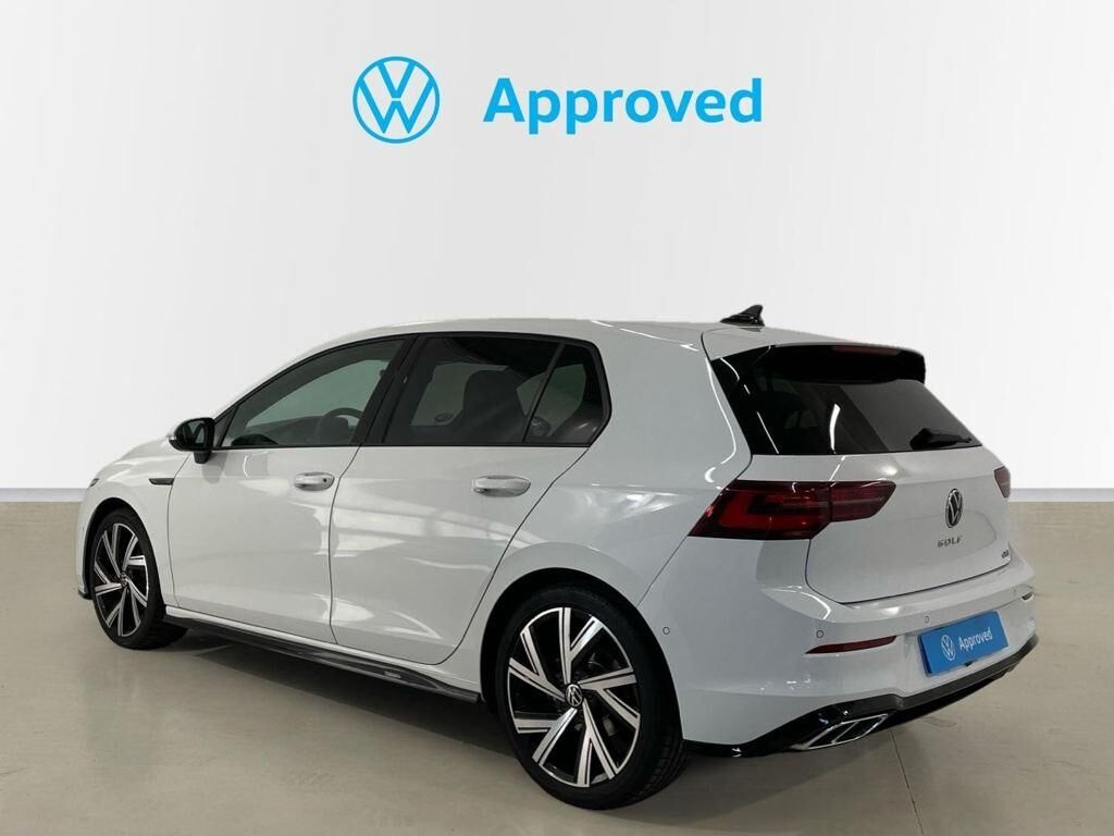 Foto del VOLKSWAGEN Golf 1.5 eTSI R-Line DSG 110kW