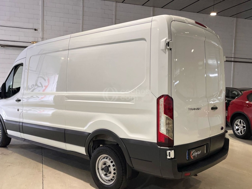 Foto del FORD Transit FT 350 L3 Chasis Ambiente 130