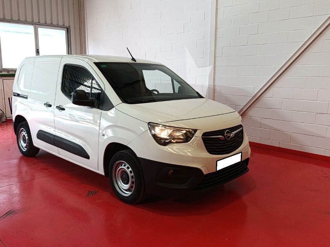 Foto del OPEL Combo Cargo 1.5TD S&S L 1000 Express 100