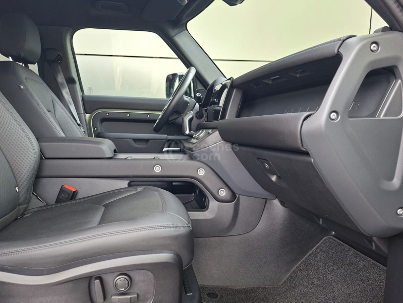 Foto del LAND ROVER Defender 110 3.0D l6 MHEV X-Dynamic SE AWD Aut. 250