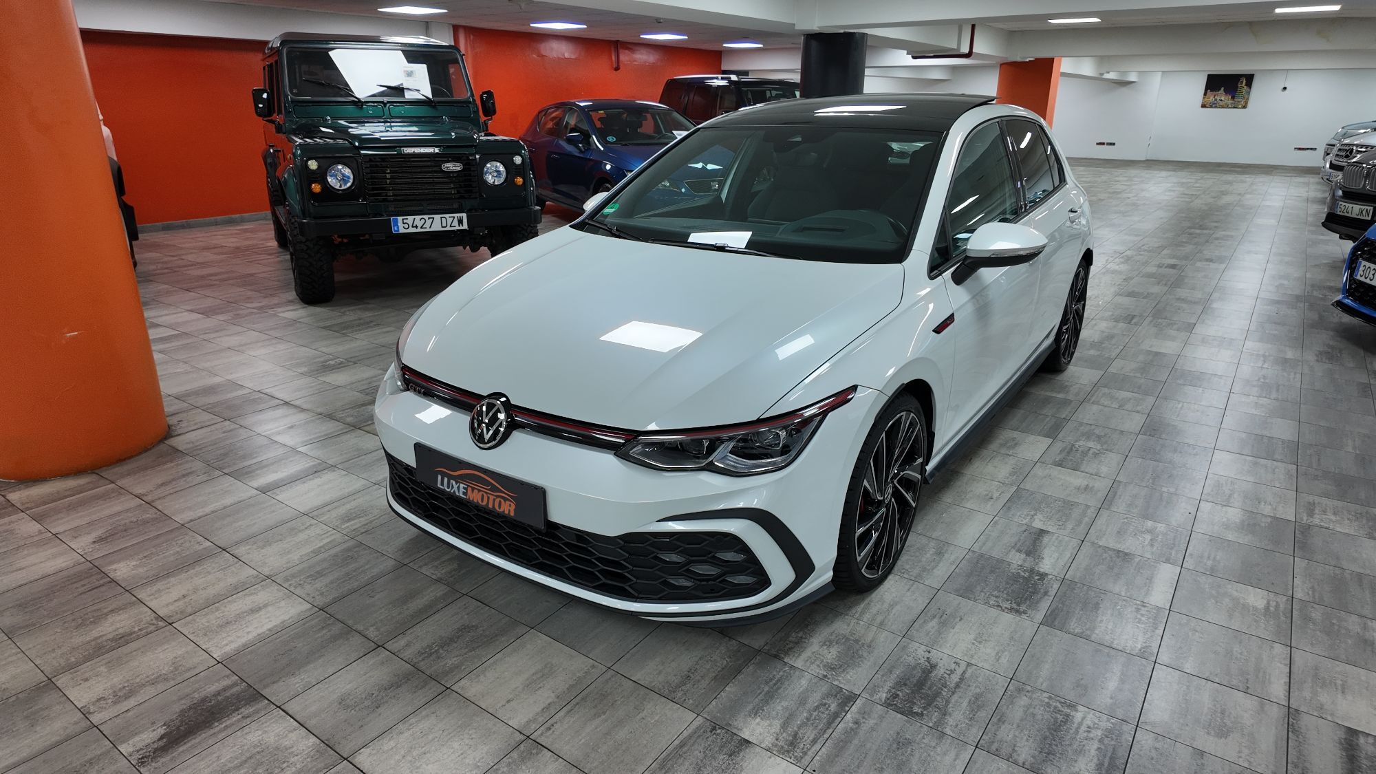 VOLKSWAGEN Golf (2.0 TSI GTI DSG 180kW) en Madrid