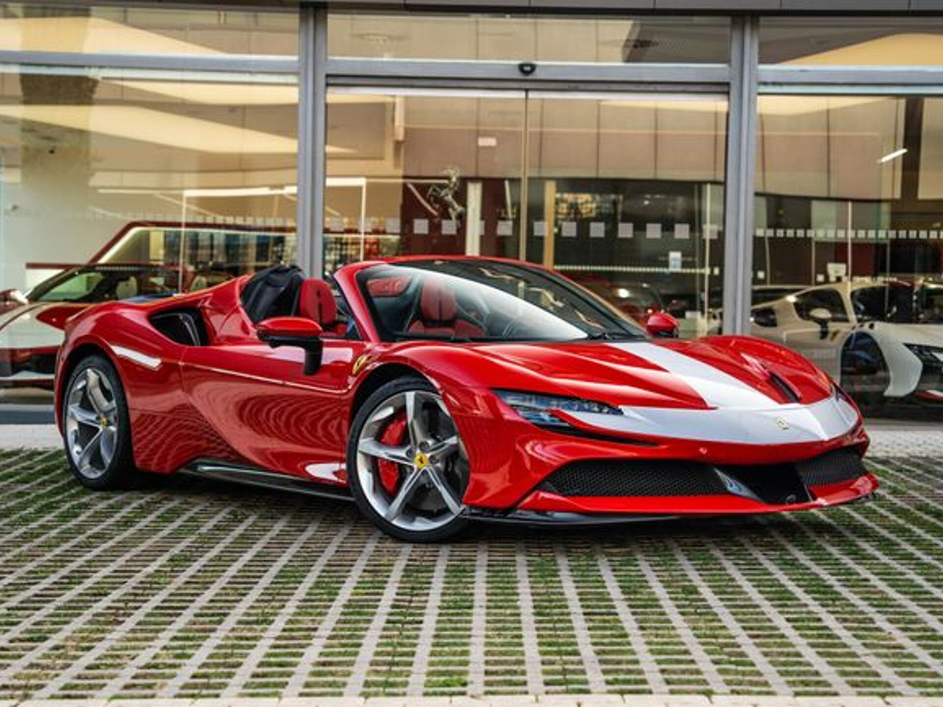 Imagen 3 de FERRARI SF90