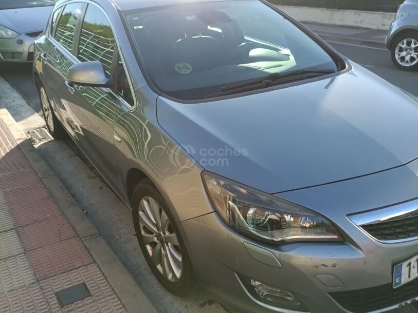 Foto del OPEL Astra 2.0CDTI Cosmo S-S 18´´