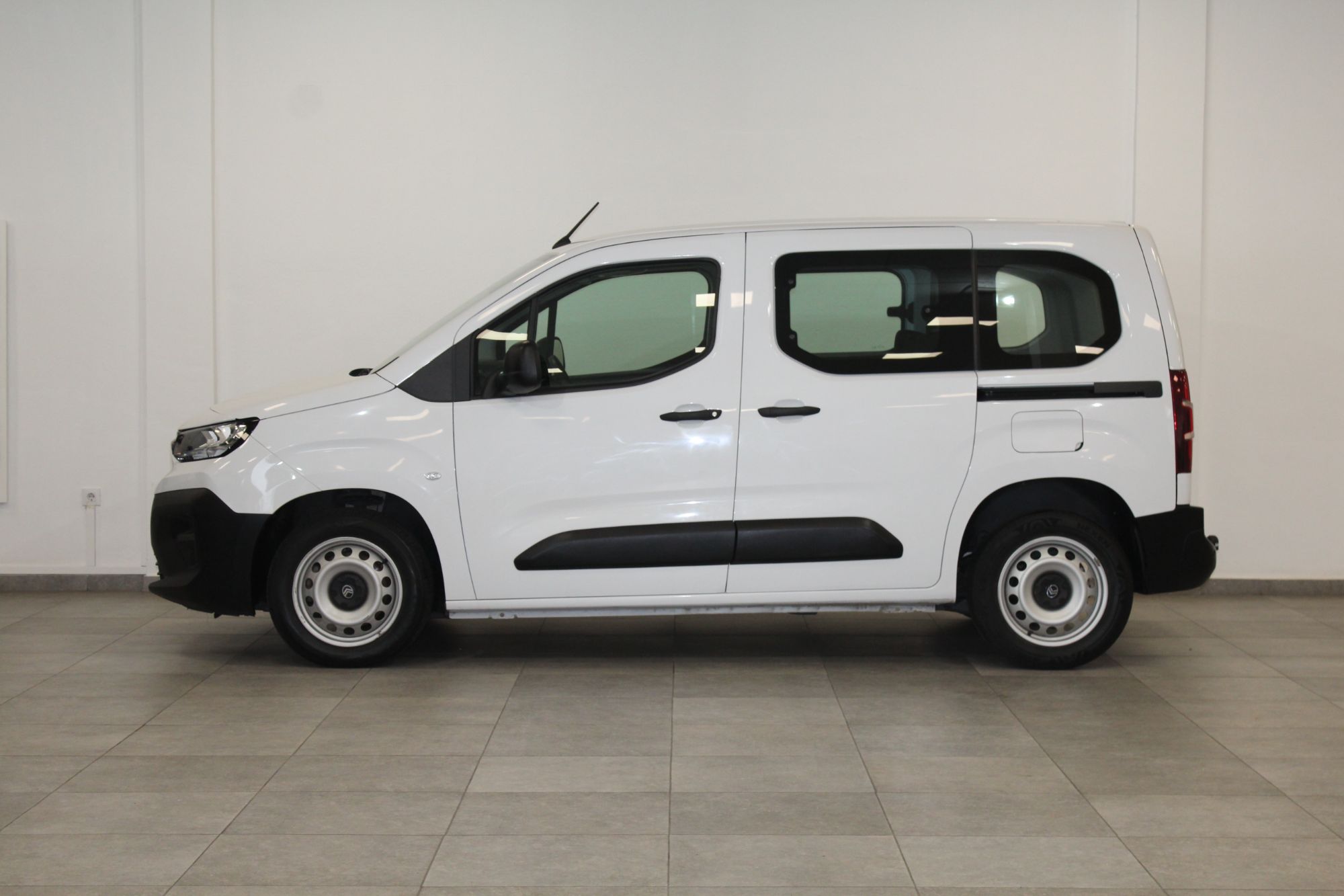 Foto del CITROEN Berlingo Combi BlueHDi S&S Talla M You 100