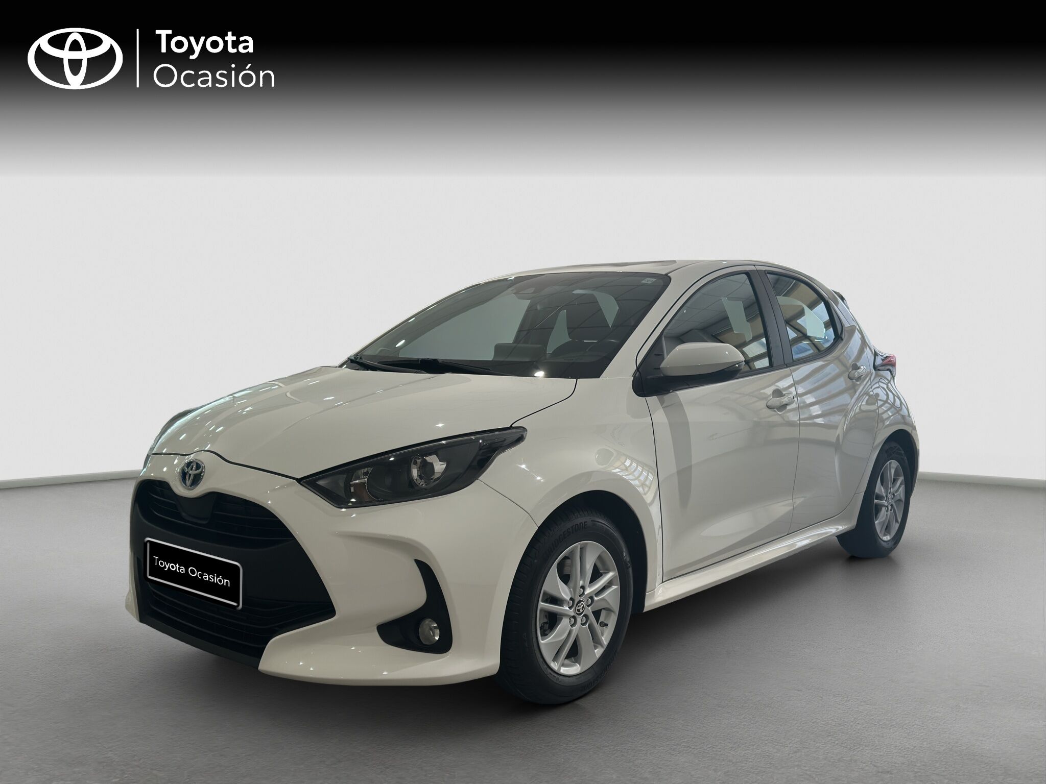 TOYOTA Yaris (1.5 VVT-I HEV ACTIVE TECH 116 5P) en Barcelona