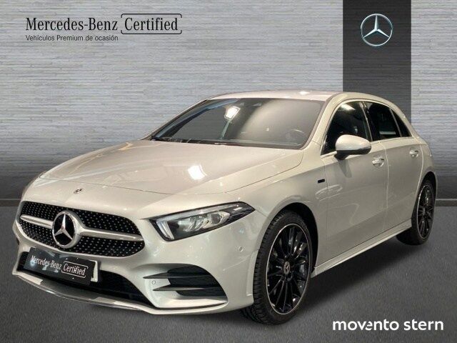 MERCEDES Clase A (250 e 160 kW (218 CV)) en Barcelona