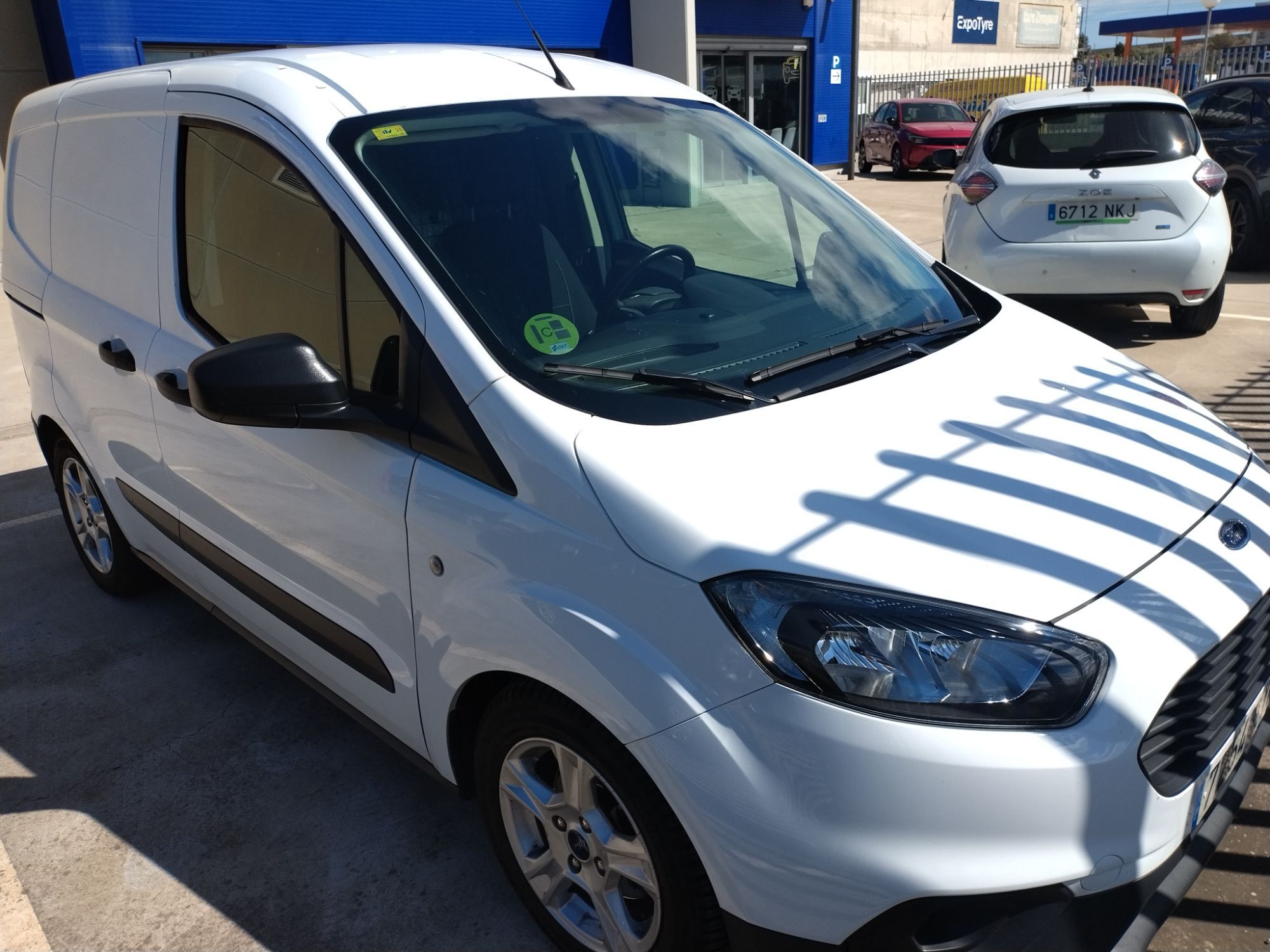 Foto del FORD Transit Courier Van 1.5TDCi Trend 75