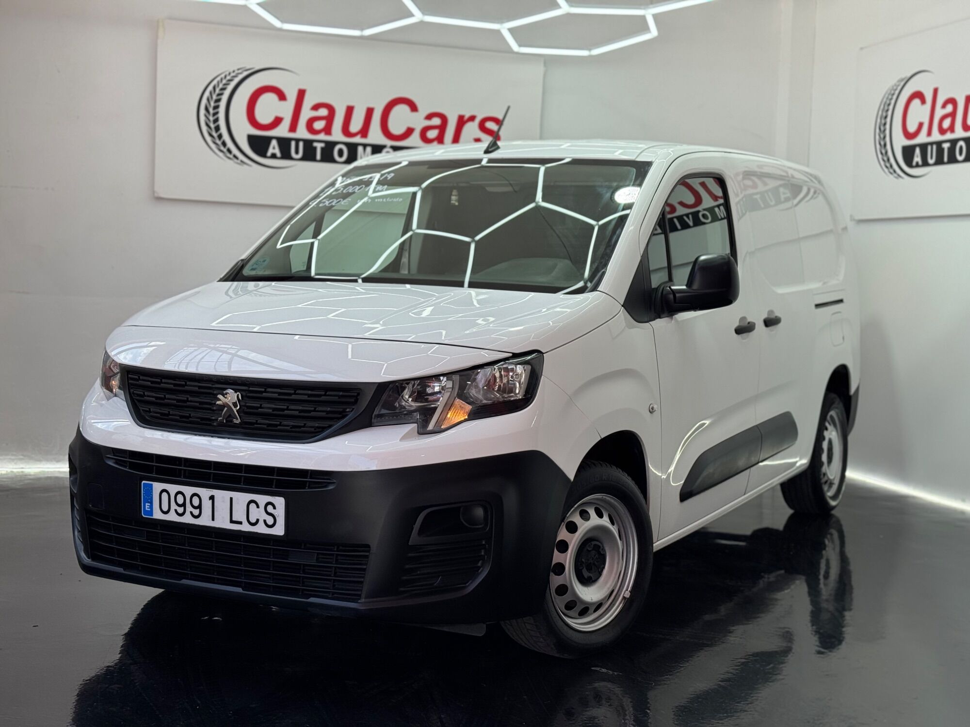 PEUGEOT Partner (1.5BlueHDI S&S Premium Long 1000kg 100) en Madrid