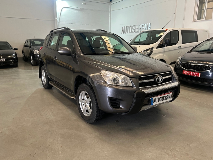 Foto del TOYOTA RAV-4 2.2D-4D Active 4x4