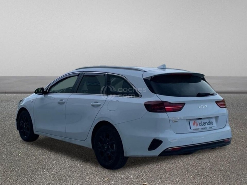 Foto del KIA Ceed Tourer 1.0 MHEV Drive DCT 120