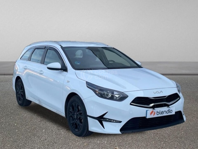 Foto del KIA Ceed Tourer 1.0 MHEV Drive DCT 120
