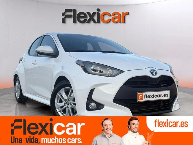 TOYOTA Yaris (1.5 120H Active Tech) en Barcelona