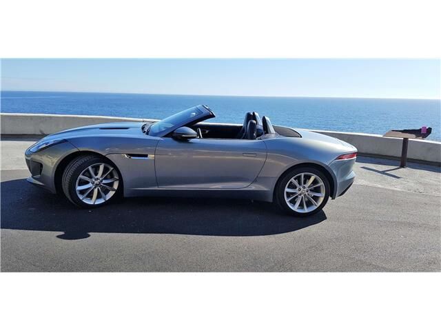 Foto del JAGUAR F-Type Coupé 3.0 V6 Aut. 340