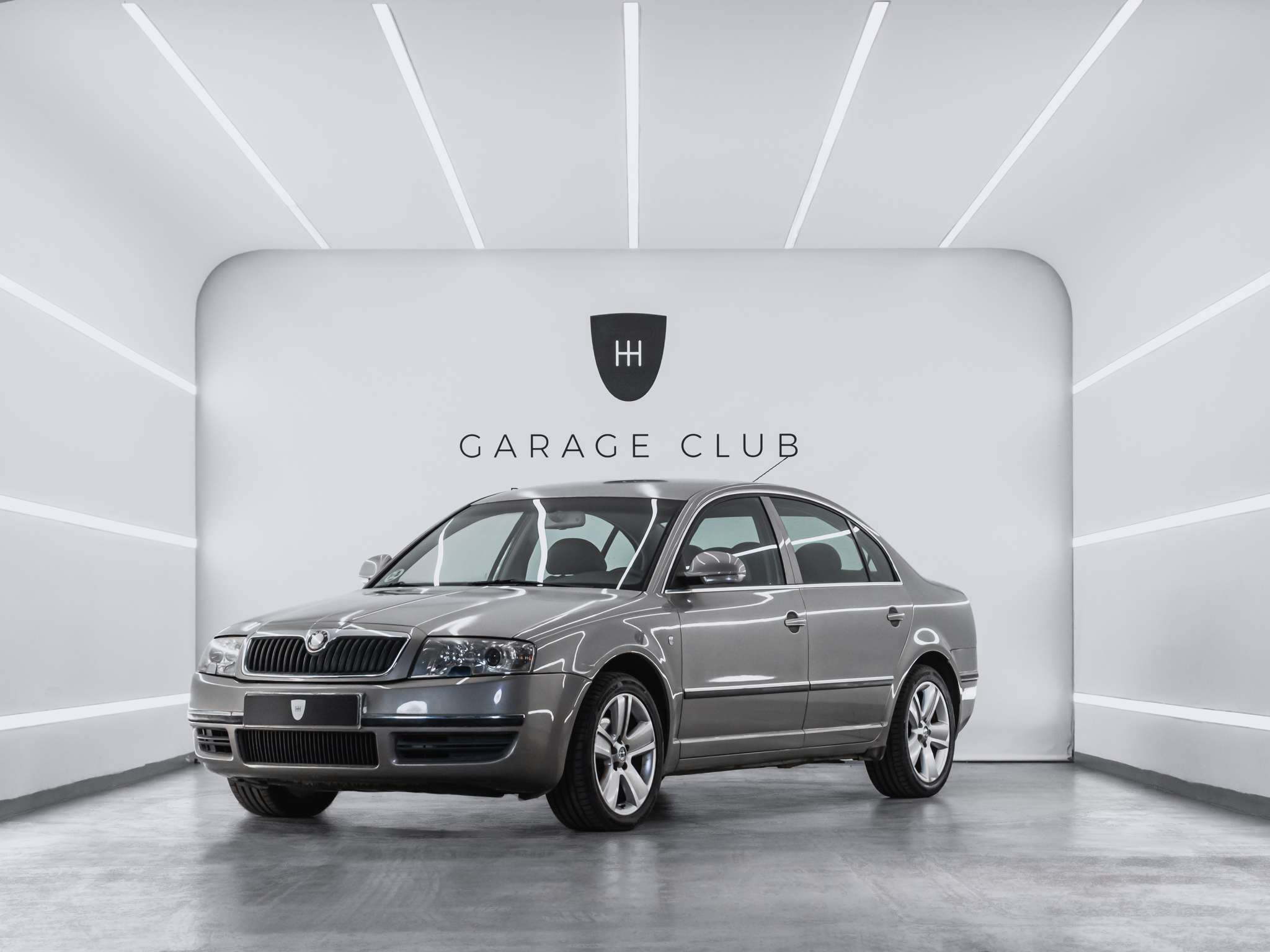 SKODA Superb (Superb 2.0 TDI DPF Elegance) en Barcelona