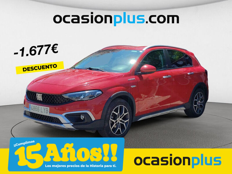FIAT Tipo (1.5 Hybrid Cross DCT 97 kW (130 CV)) en Madrid