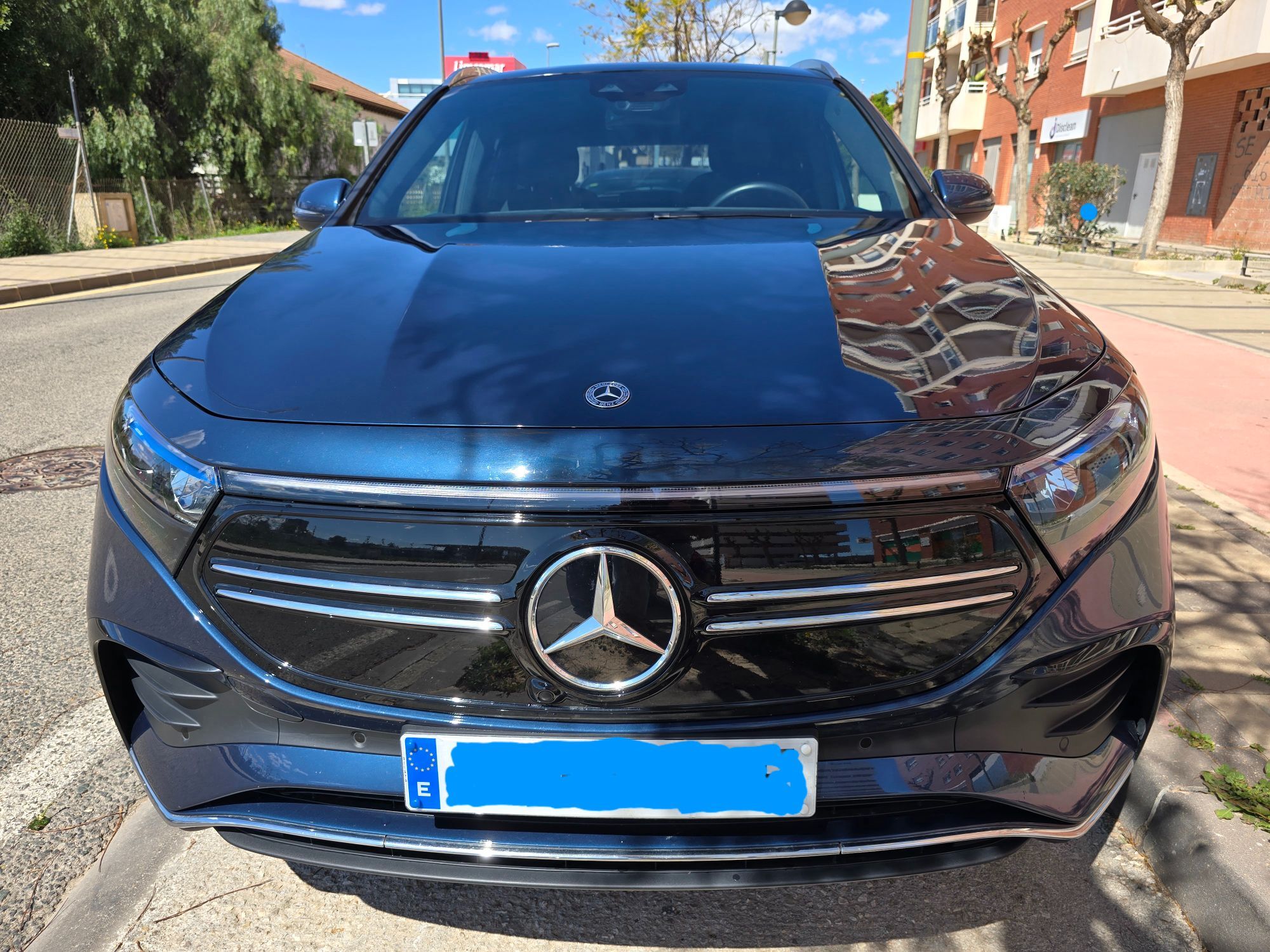 Foto del MERCEDES EQA 250 +