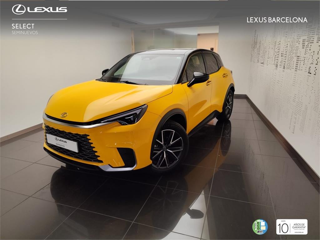 LEXUS LBX (EMOTION+) en Barcelona