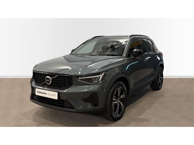 VOLVO XC40 (B3 G Core Auto 120 kW (163 CV)) en Madrid