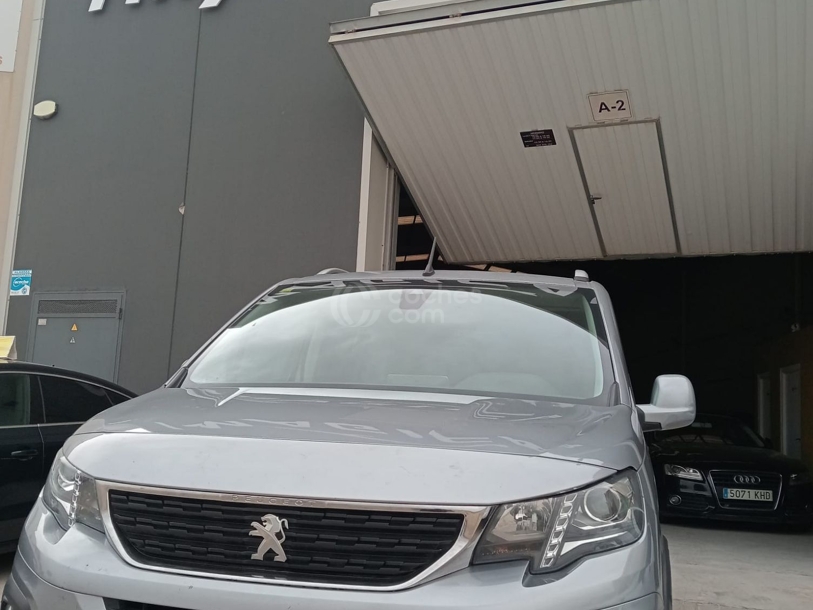 Foto del PEUGEOT Rifter 1.5BlueHDi S&S Long Allure Pack 100