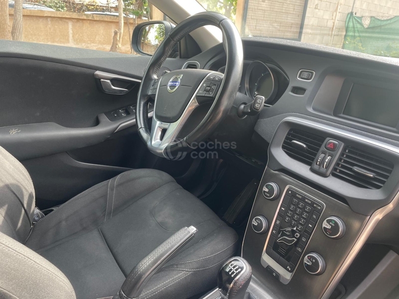 Foto del VOLVO V40 D2 R-Design Kinetic 115