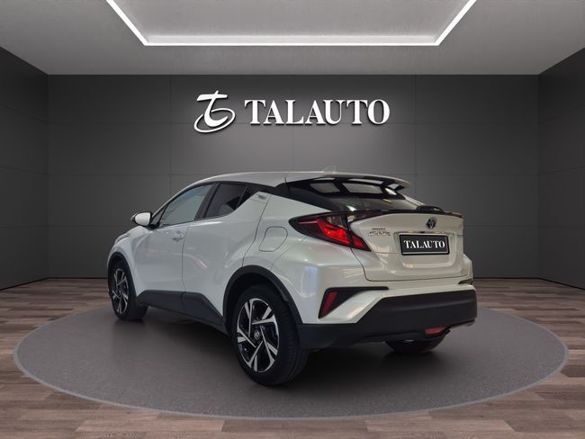Foto del TOYOTA C-HR 125H Advance