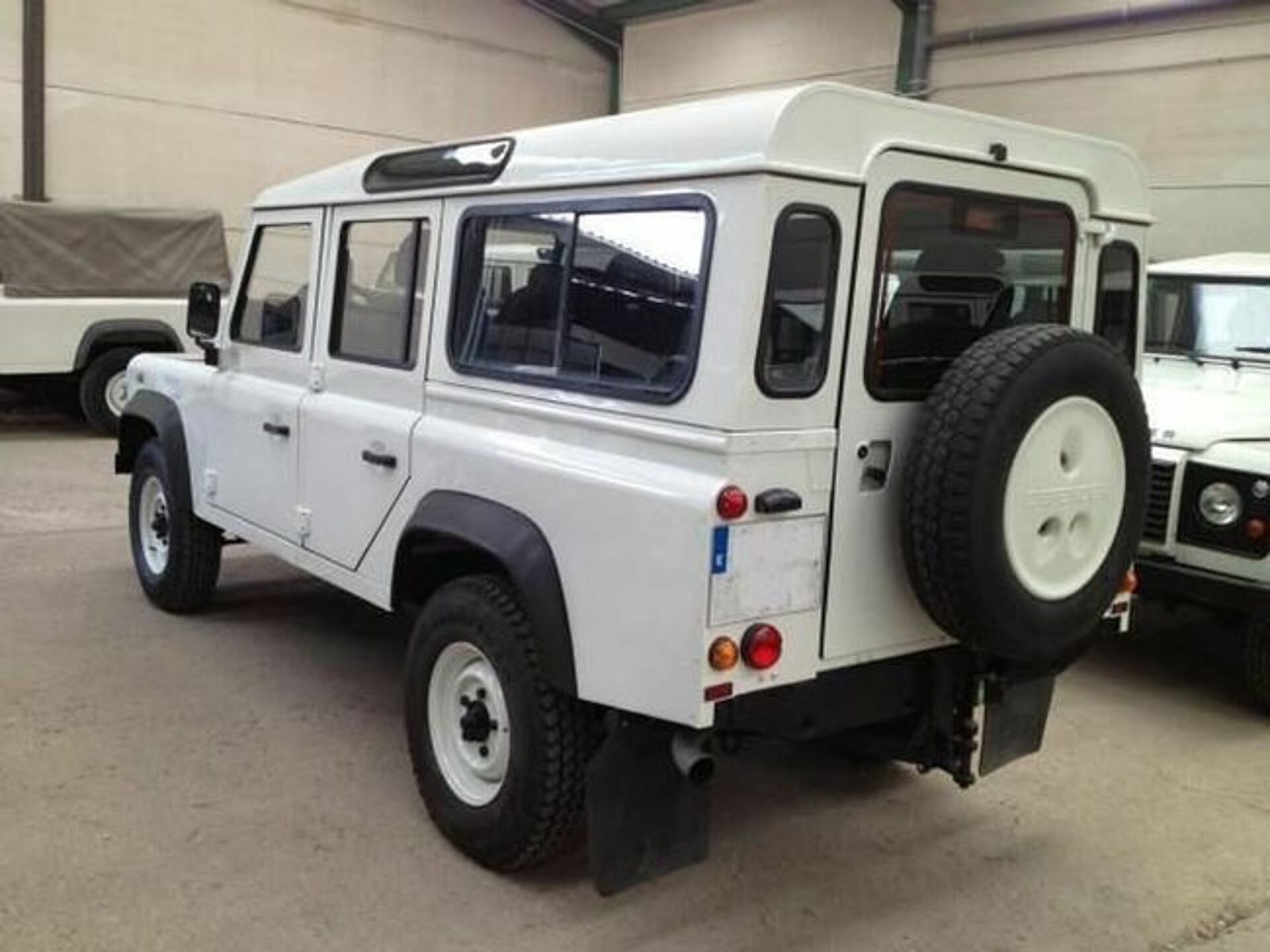Imagen 3 de LAND ROVER Defender