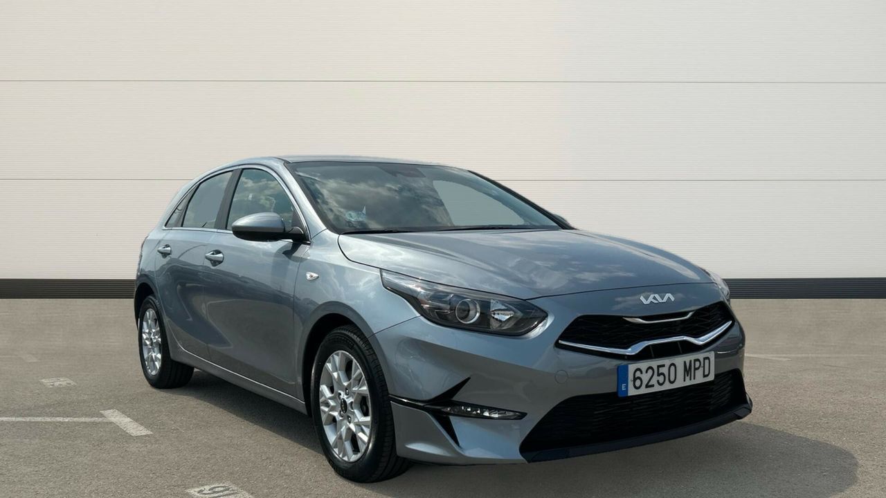 KIA Ceed (1.0 MHEV 88KW DRIVE DCT 120 5P) en Madrid
