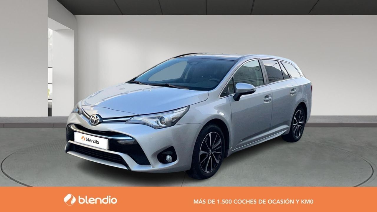 TOYOTA Avensis (2.0D 105KW BUSINESS ADVANCE 143 5P) en Cantabria