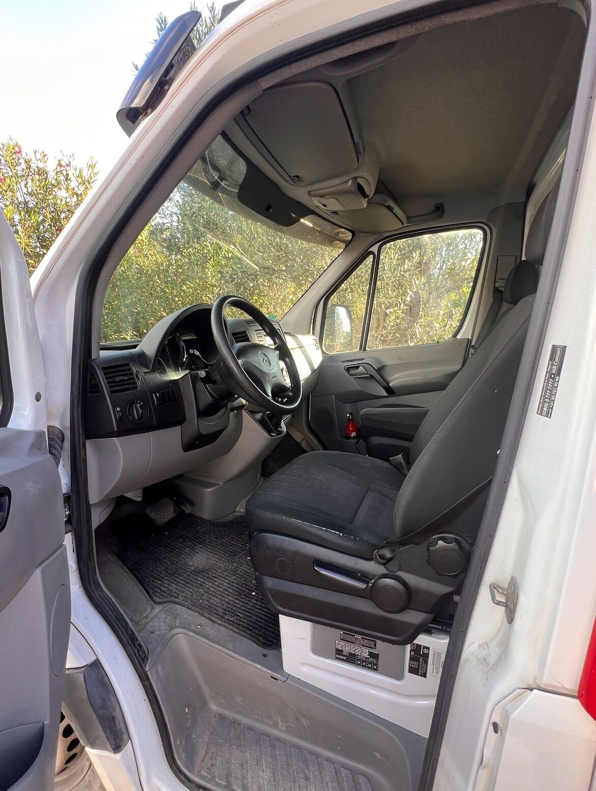 Foto del MERCEDES Sprinter Furgón 313CDI Medio T.E.