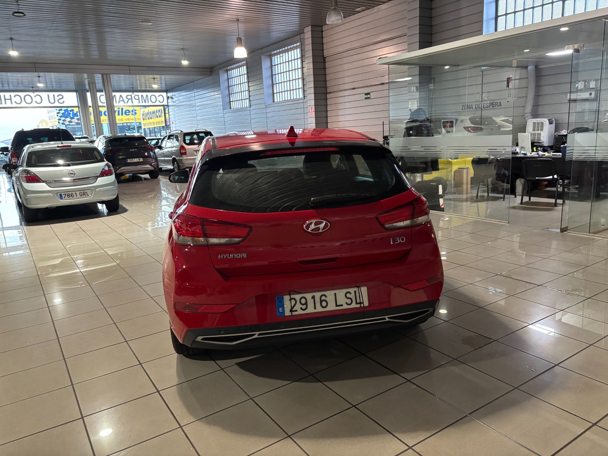 Foto del HYUNDAI i30 1.5 DPI Klass SLX 110