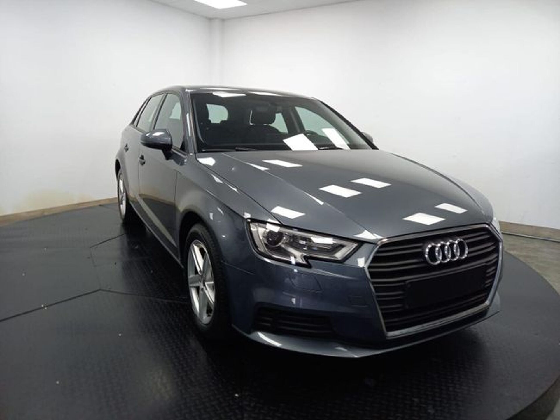 Imagen 2 de AUDI A3