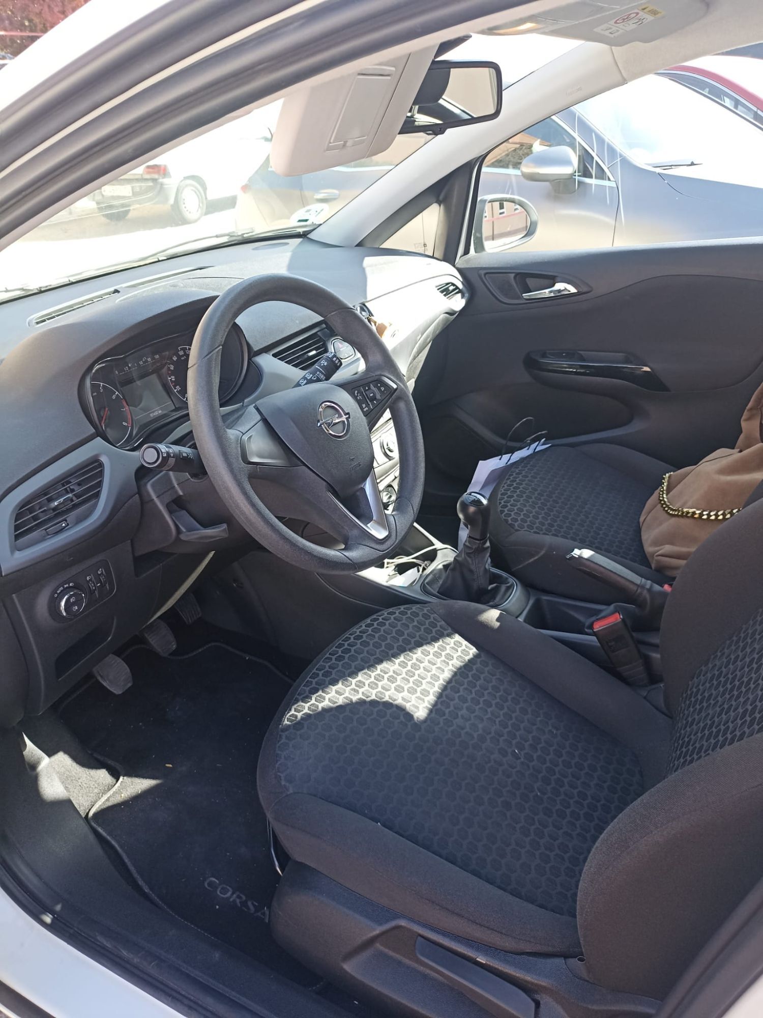 Foto del OPEL Corsa 1.4 Expression 75